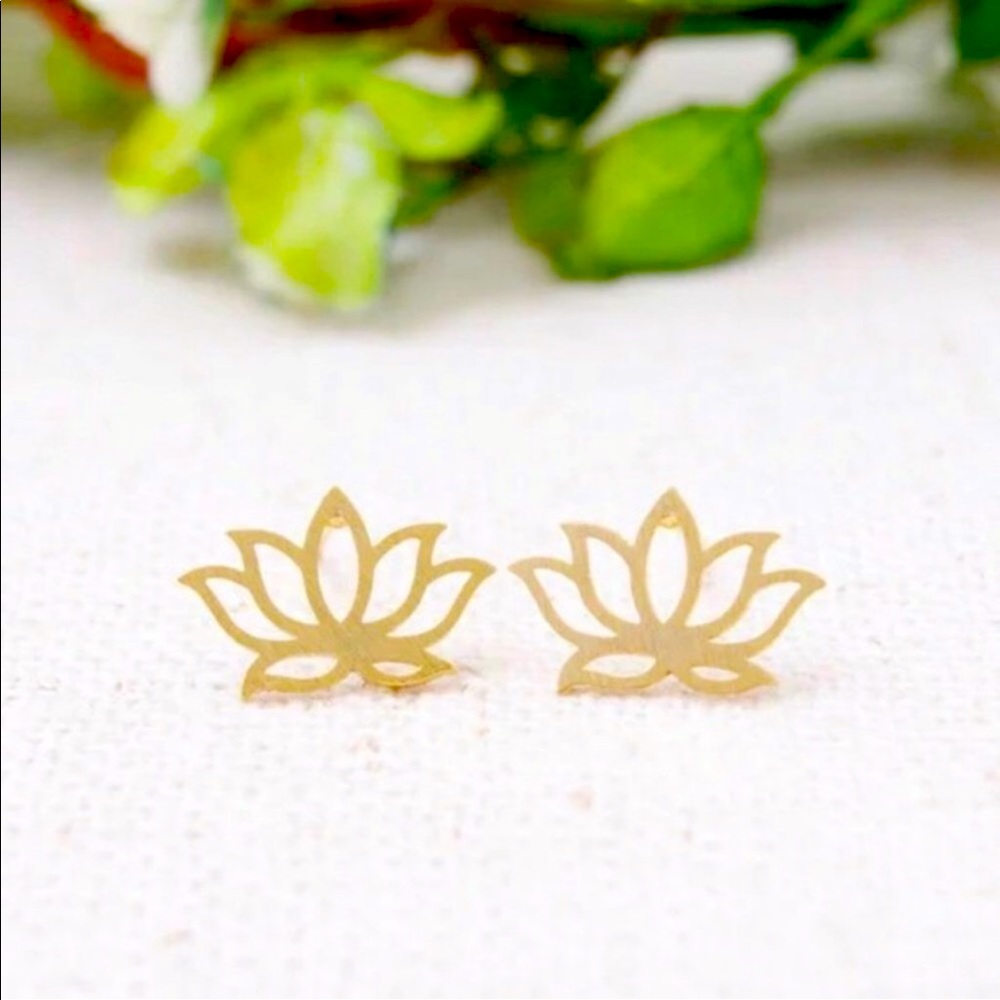 Boho lotus flower gold stud earrings